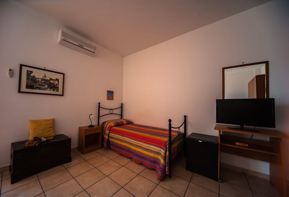 Fragolina B&B Furci Siculo Exterior photo